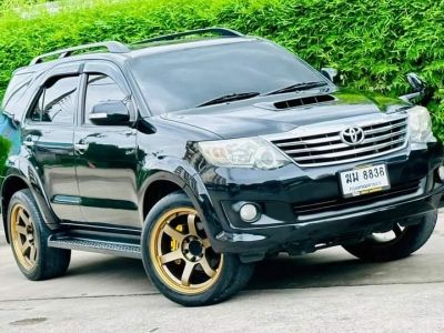 Toyota Fortuner 3.0 4*2 A/T ปี 2012 รูปที่ 2